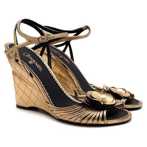 sandales compensées chanel